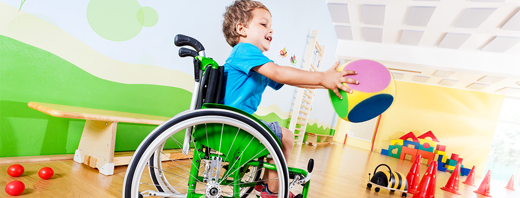  Manual wheelchairs for children and adolescents 